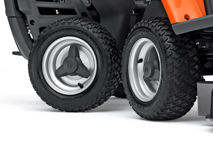 Husqvarna Frontmäher R 112C5 inkl. Mähdeck Combi 85